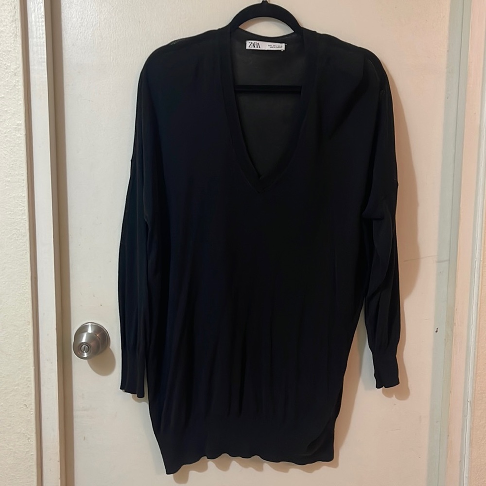 Black ZARA shirt in size Large.